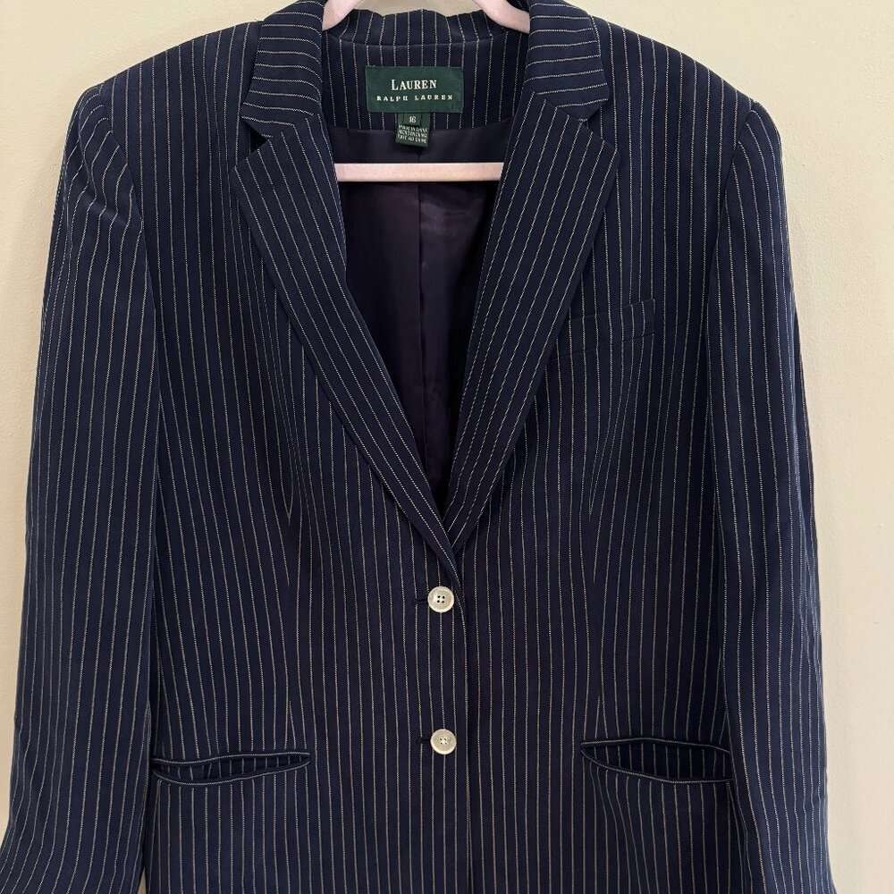 Vintage Women's Ralph Lauren 100% Silk Pin Stripe Navy Blazer Size 16